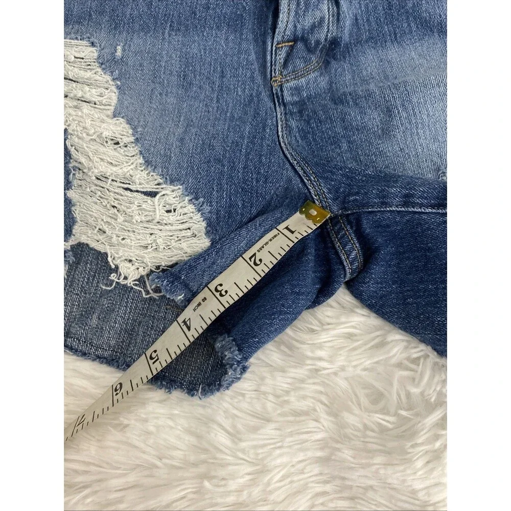Good American Shorts Women 8/29 High Rise Distressed Bombshell Cutoff Cheeky